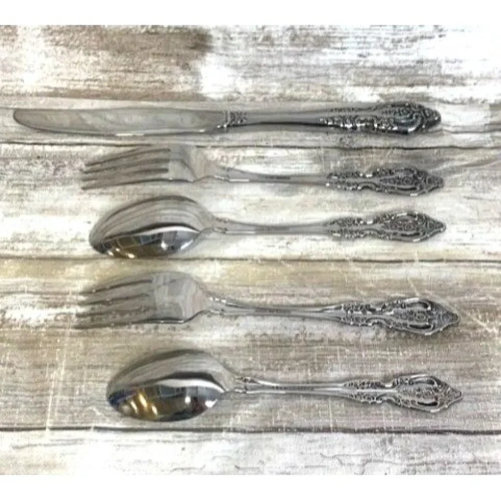 Oneida S.S.S. By Oneida Renoir Pembrooke Flatware Set 5-Piece Stainless Steel‎